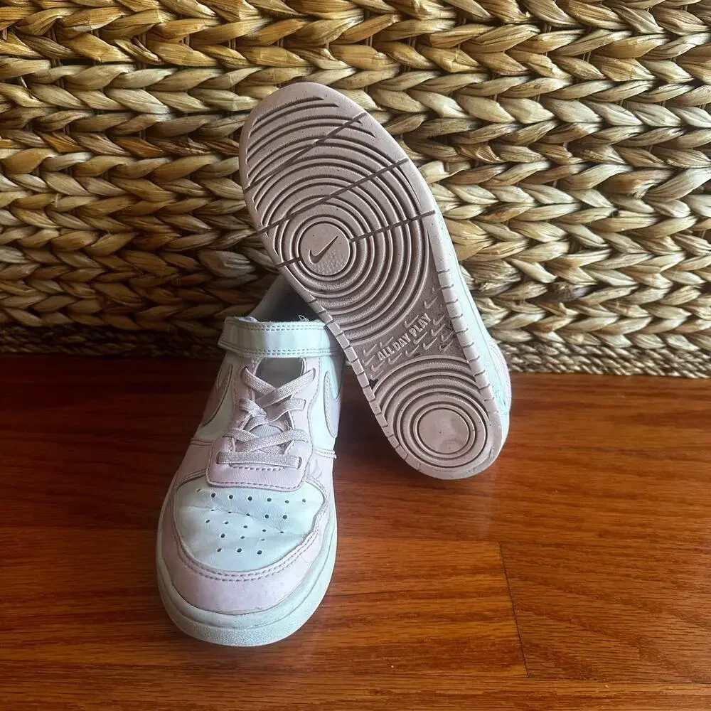 Nike Sneakers sz 2 Nike Court Borough Low White and Pink Sneakers